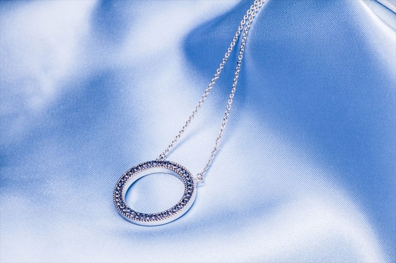 サークルペンダント・チェーン付き